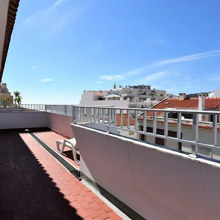 T2 Galeoes Apartament *
