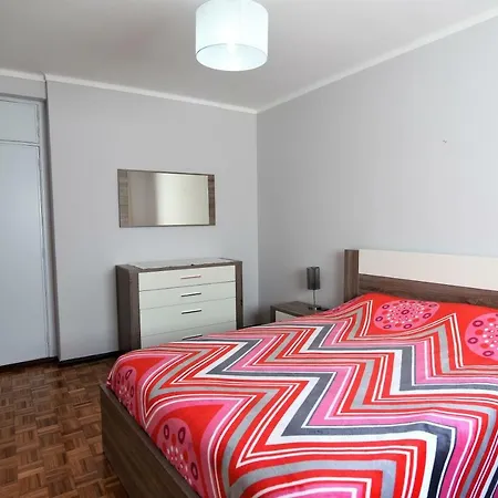 T2 Galeoes Apartament *